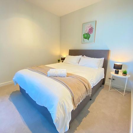 Modern Comfort - 2B2B With Balcony & Parking Melbourne Luaran gambar