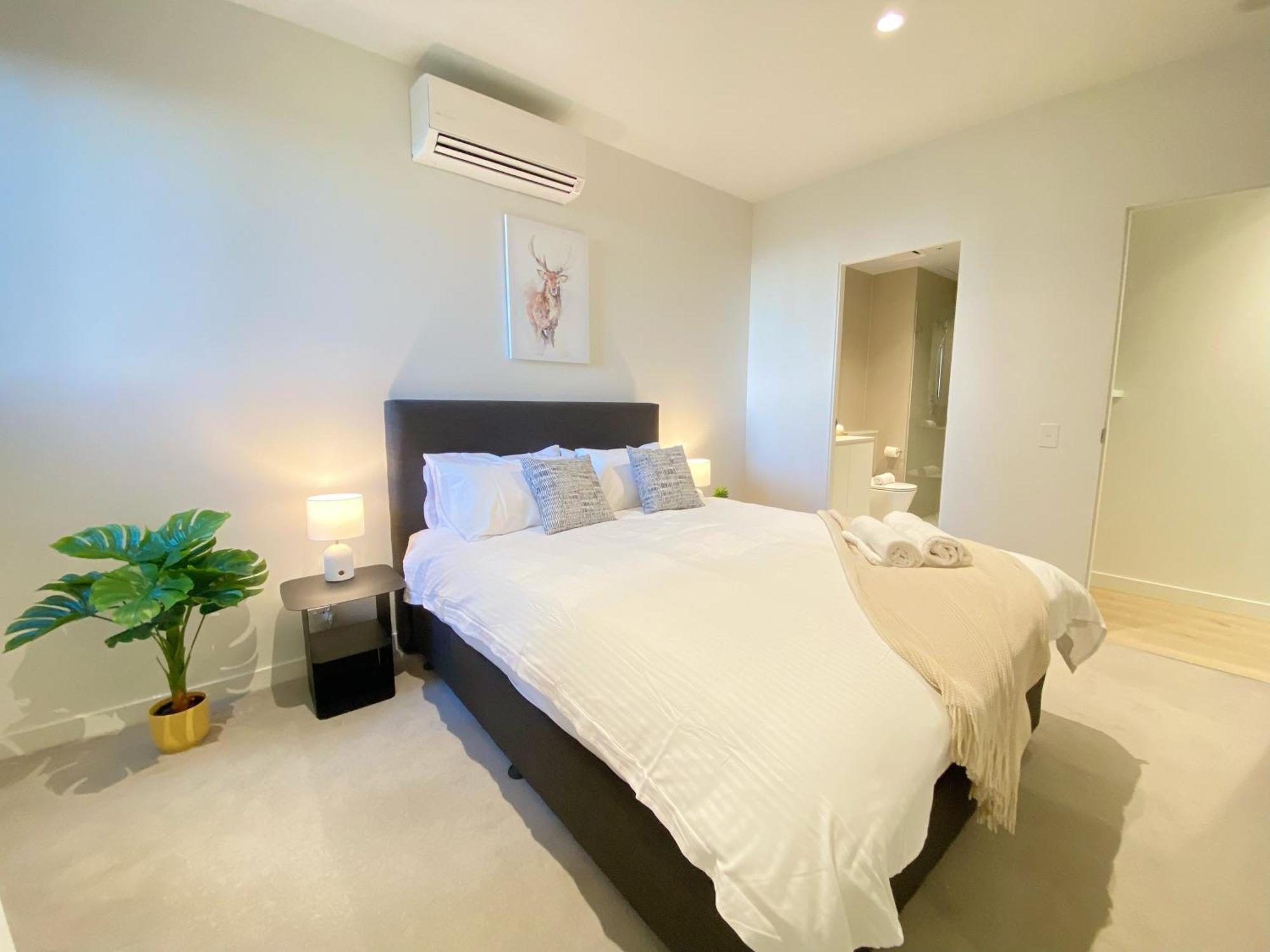 Modern Comfort - 2B2B With Balcony & Parking Melbourne Luaran gambar
